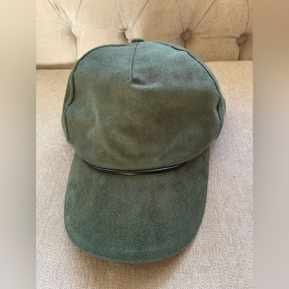 Splash Olive Green Suede Cap